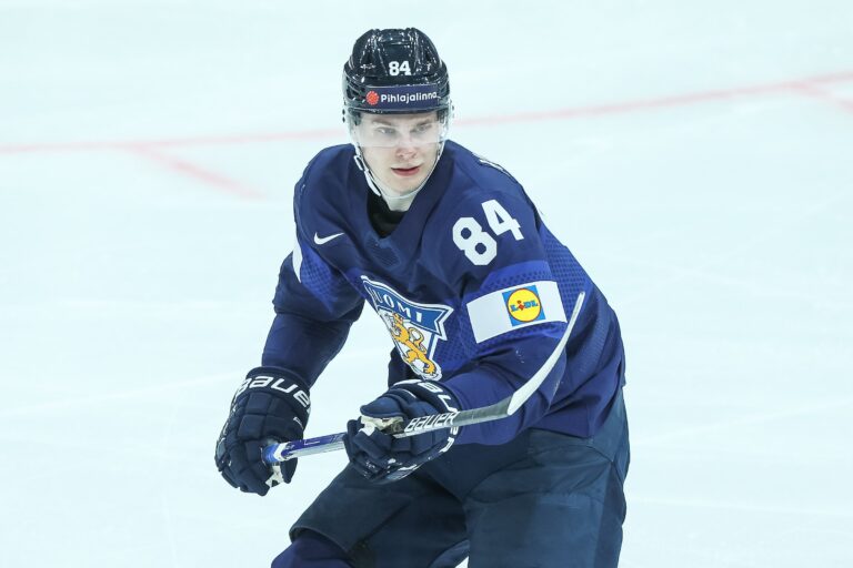 NHL hylkäsi perinteensä – suomalaistähdeltä viiltävä kuitti