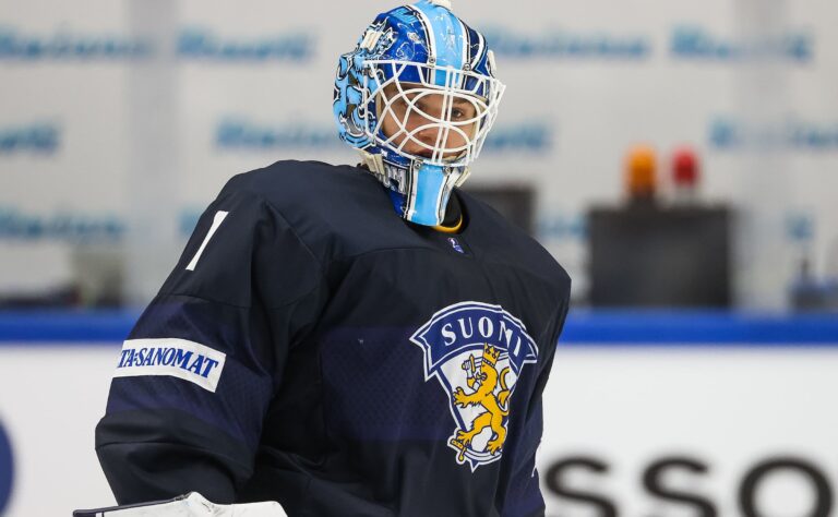 Nuorten Leijonien tähtivahti varattiin NHL:ään – vakuuttava kausi palkittiin
