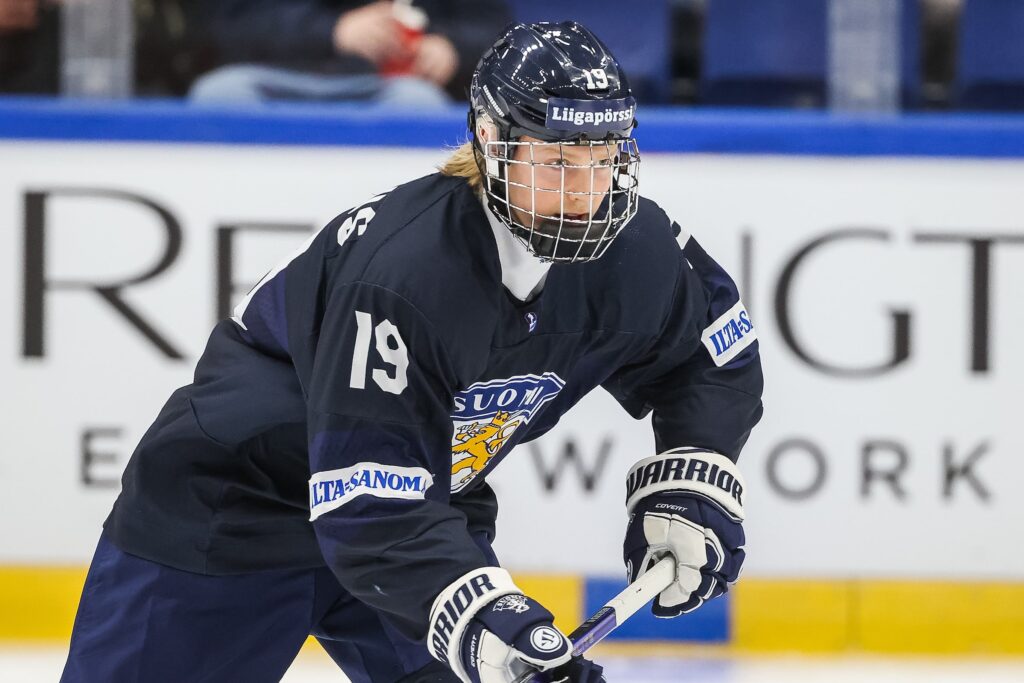 Konsta Heleniukselta jää Nuoret Leijonat välistä – tätä se tarkoittaa