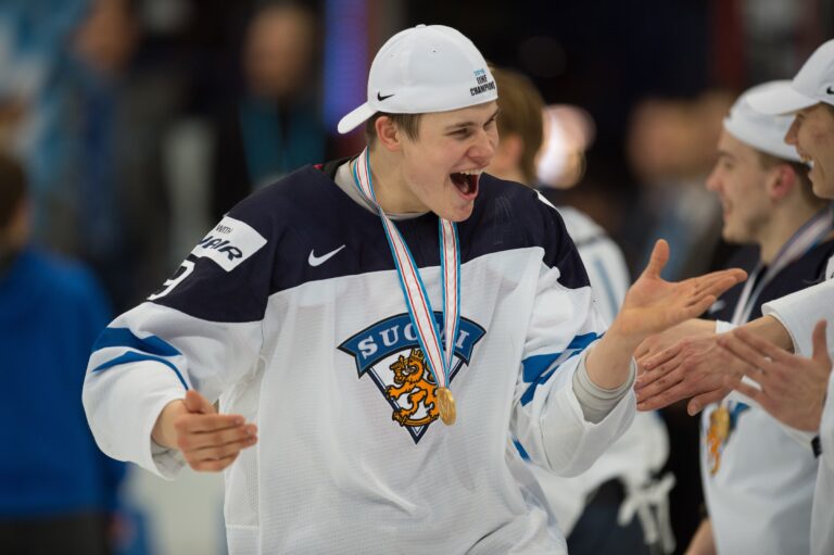 Jesse Puljujärvi pitelemättömässä iskussa – Geneve iski kultasuoneen