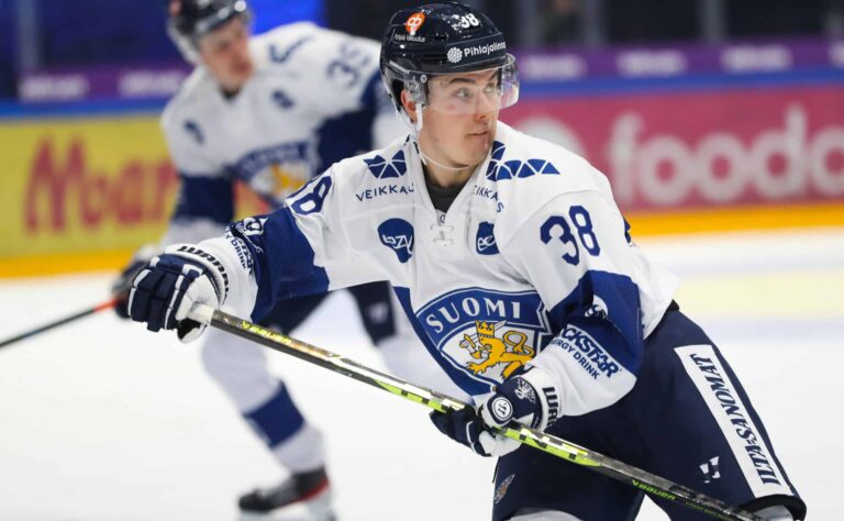 NHL-unelma romukoppaan? – Kultaleijona siirtyy Ruotsin liigaan