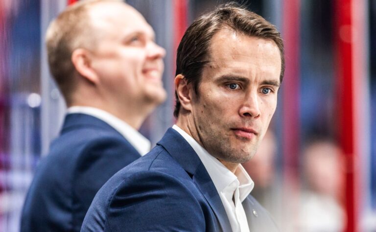 IL: Leijona-sankari murtaa rajoja – seuraava suomalainen päävalmentaja NHL:ään?