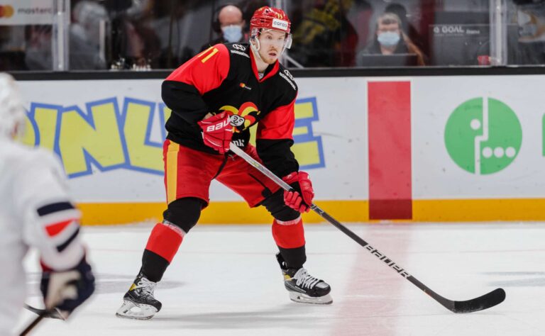 Suomalainen SHL-tähti repäisi – painavaa mustetta paperiin