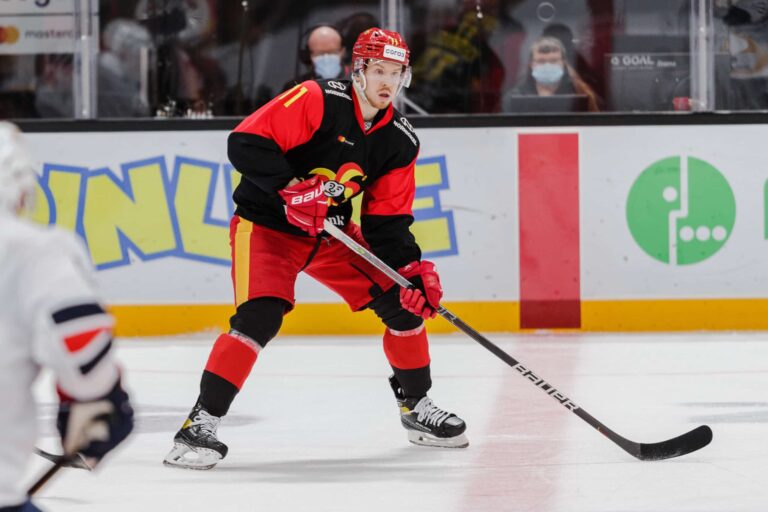 Suomalainen SHL-tähti repäisi – painavaa mustetta paperiin