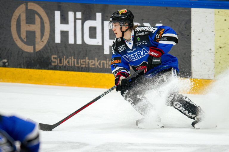 Suomalaispelaajalle kylmä suihku NHL:stä