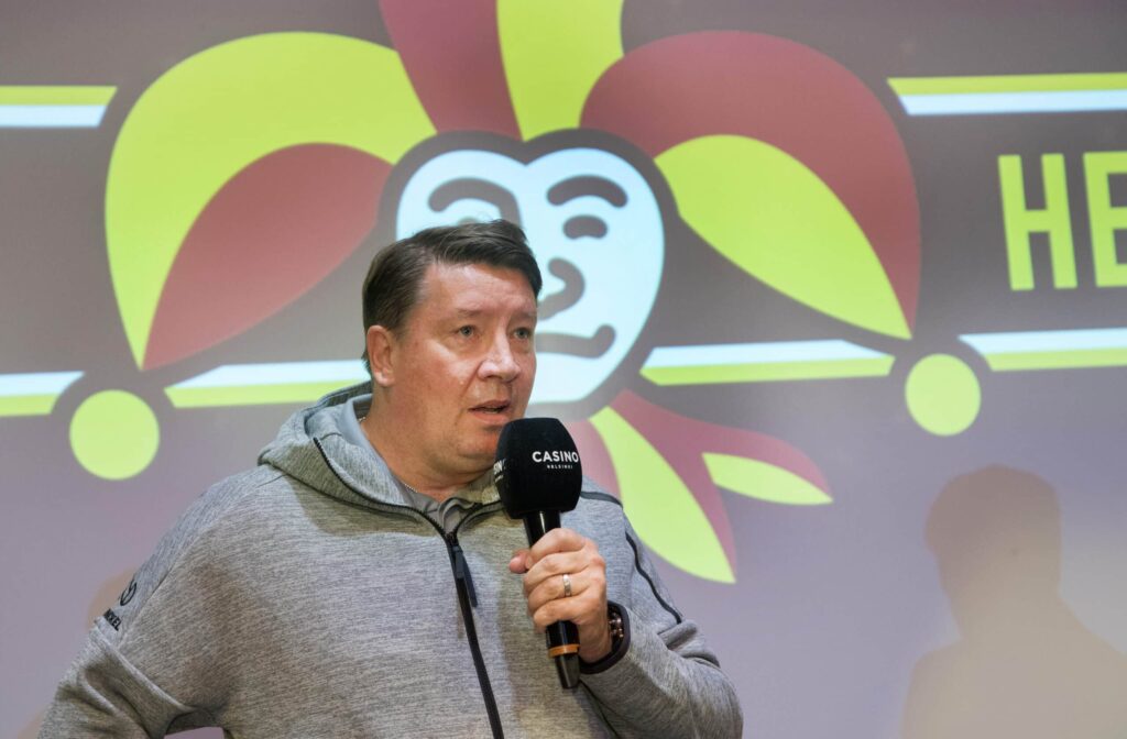HS: Jari Kurri katosi – paluusta kiekkopiireihin arvoituksellinen viesti HS: Jari Kurri katosi – paluusta kiekkopiireihin arvoituksellinen viesti