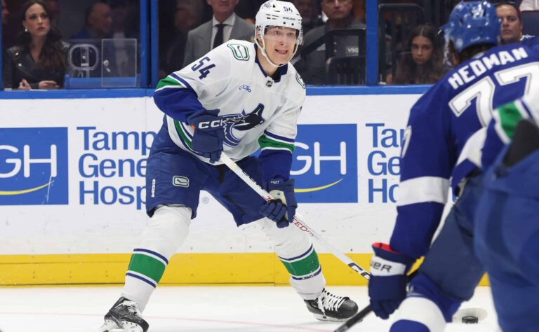 Onko tämä suomalaispelaajan vuosi? – NHL-taistelu jatkuu