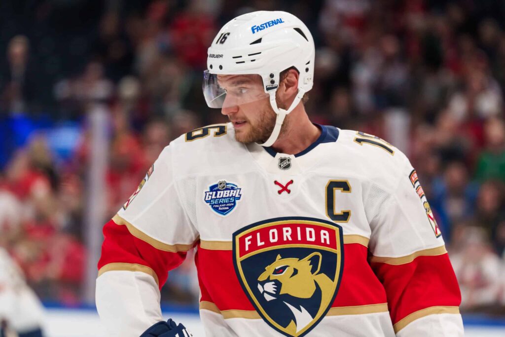 Aleksander Barkovin saavutus järisyttää - huima yhteys NHL-legendaan Aleksander Barkovin saavutus järisyttää – huima yhteys NHL-legendaan