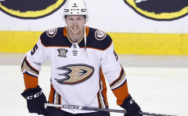 Leijonan pelit pysähtyivät kuin seinään – NHL:stä kajahti uutisia, joita kukaan ei halunnut kuulla