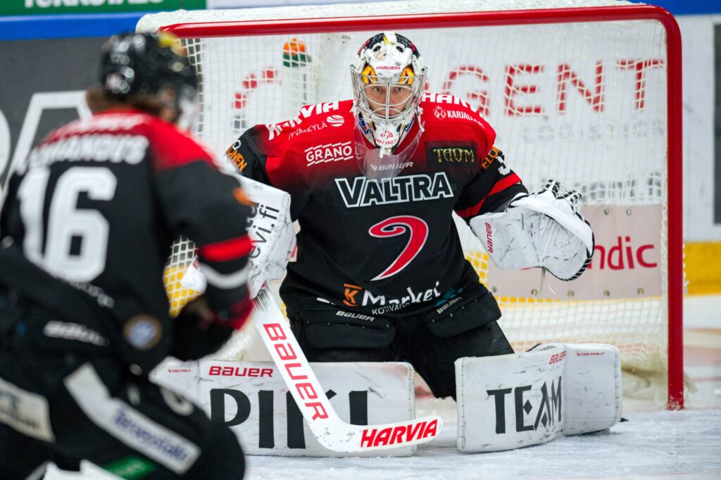 MM-kultavahti ilman seuraa – Liiga-seuroilla tuhannen taalan paikka