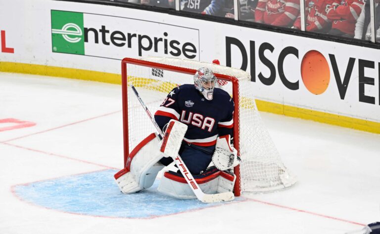 Yhdysvaltain maajoukkueen supertähdelle kunniaa NHL:ssä