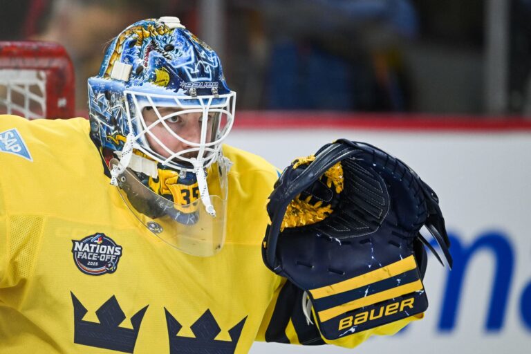 Linus Ullmark palasi jäälle – isoin saavutus jätti voiton varjoonsa
