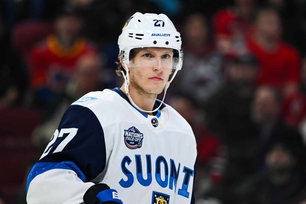 Leijonien tähtihyökkääjät tehoilla - Floridalle tiukka ote Stanley Cupiin Leijonien tähtihyökkääjät tehoilla – Floridalle tiukka ote Stanley Cupiin