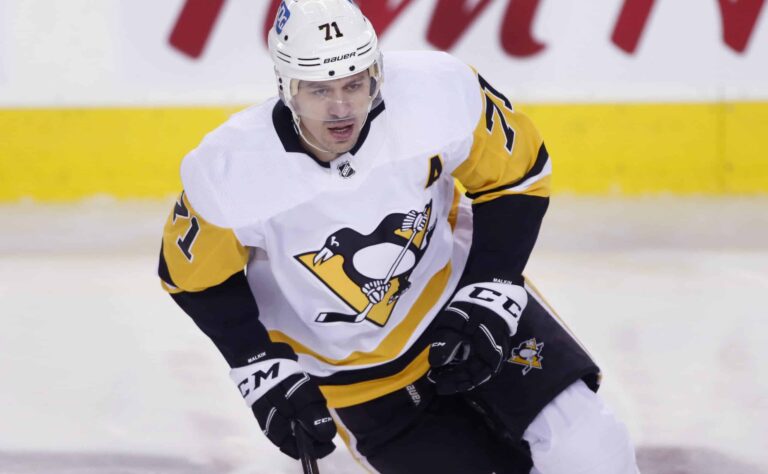 Aleksander Barkovin loukkaantuminen avaa oven supertähdelle? – Panthers ei aio odotella