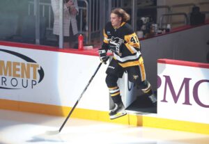 ”Ostetaan ulos” – NHL-toimittaja latasi tylyn arvion suomalaistähdestä