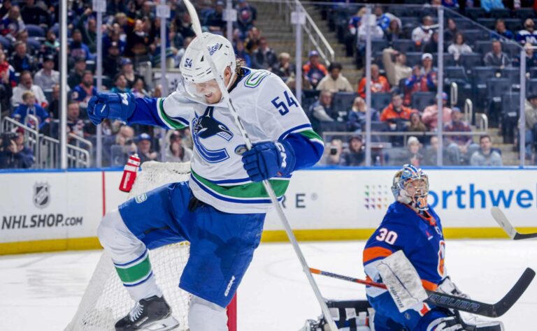 Suomalaisässä räjäytti pankin NHL:ssä – tätä ei nähdä usein