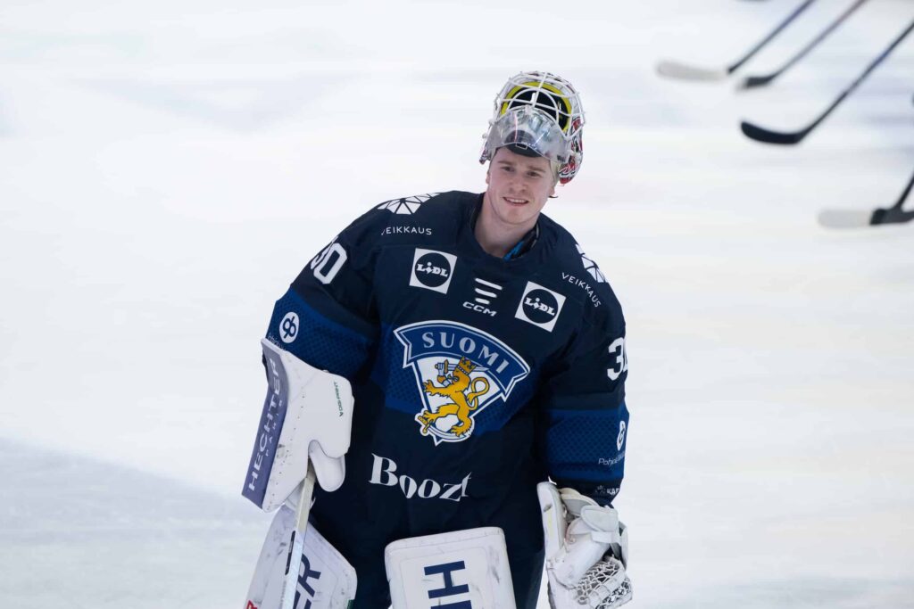 SHL:n suomalaisjoukkue syöksykierteessä – päävalmentaja nosti kilven