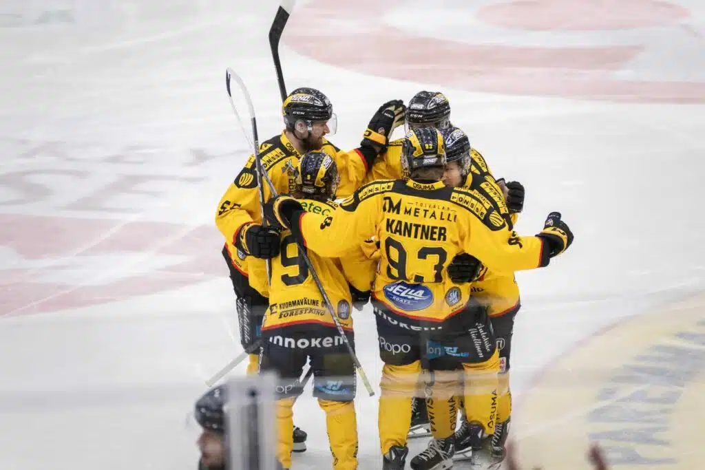 Suomalaispelaaja ei osoita hidastumisen merkkejä – hurjat tehot yli nelikymppisenä