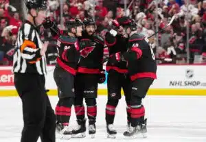 Carolina Hurricanes tavoittelee suuria – Sebastian Aholle nimekäs joukkuetoveri?