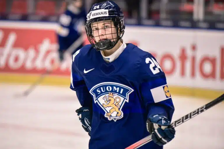 Naisleijonat tänään Tshekin kimppuun – Viivi Vainikan kisat ohi