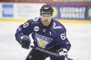 Leijonat riehuivat Sveitsissä – käsittämättömät lukemat tauluun