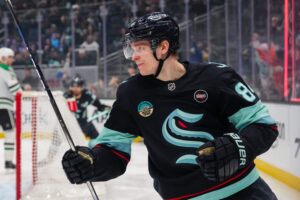 Leijona-hyökkääjä myöntää suoraan – tätä osa-aluetta pitää kehittää NHL:ssä