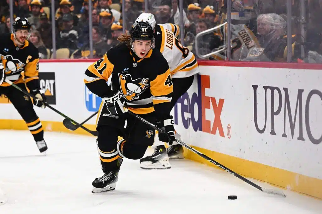 Tähtihyökkääjä passitettiin farmiin – suomalaiselle yllättävä pettymys NHL:ssä