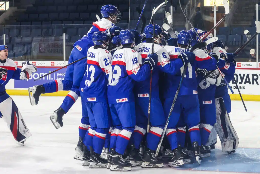 Hurjat maalikarkelot Pikkuleijonien lohkossa