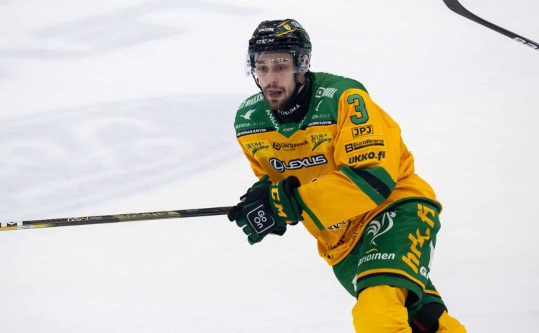 IL: Puhelin käteen, Antti Pennanen – Kultaleijona on vain napin painalluksen päässä