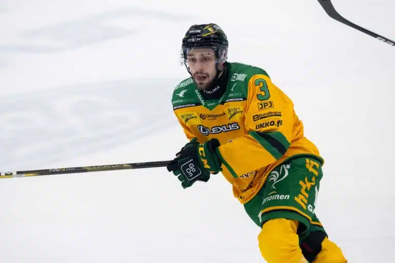 IL: Puhelin käteen, Antti Pennanen – Kultaleijona on vain napin painalluksen päässä