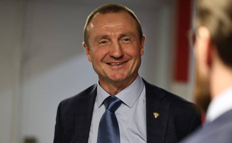 ”Se oli valtava asia” – Jere Lehtinen palaa hetkeen, joka muutti Suomikiekon