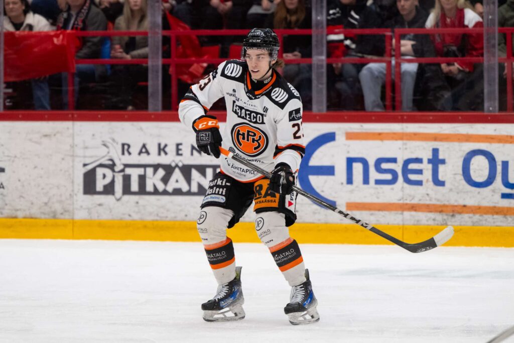 Liigastakin tuttu Latvian MM-tähti NHL-sopimukseen Liigastakin tuttu Latvian MM-tähti NHL-sopimukseen