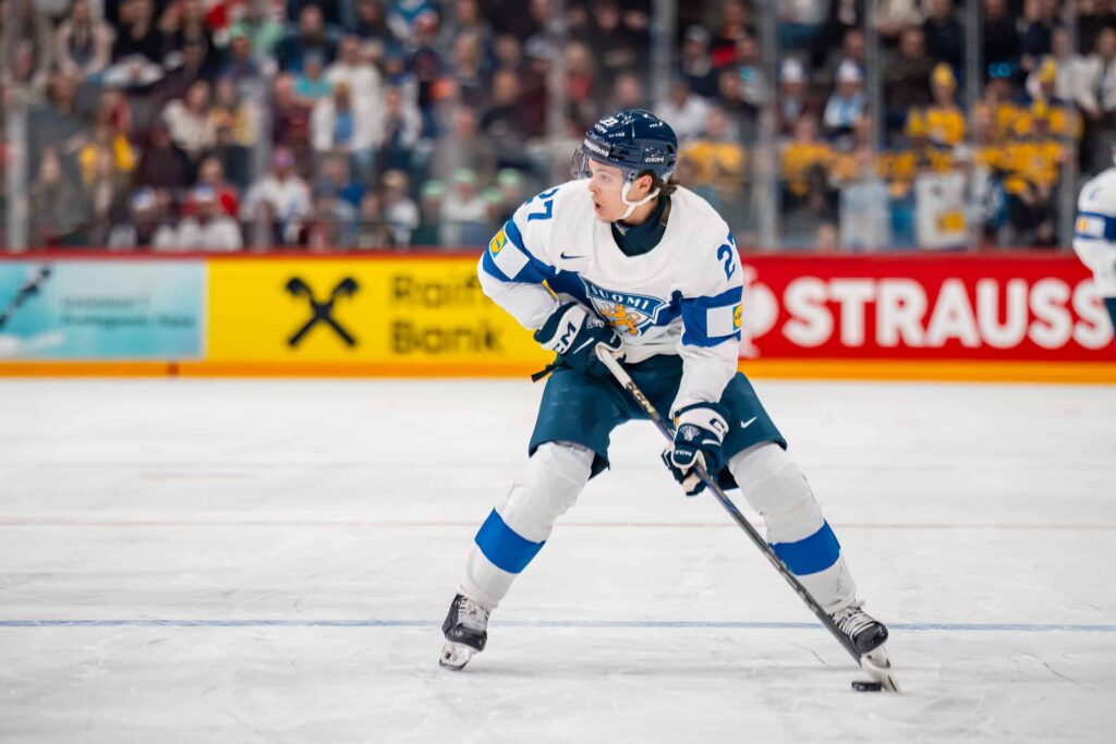 Leijonien uusi NHL-vahvistus heti kaatamassa Kanadaa – ”Ei me oltu yllättyneitä” Leijonien uusi NHL-vahvistus heti kaatamassa Kanadaa – ”Ei me oltu yllättyneitä”