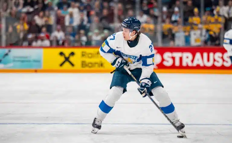 Suomalaishyökkääjälle loistouutisia NHL:stä