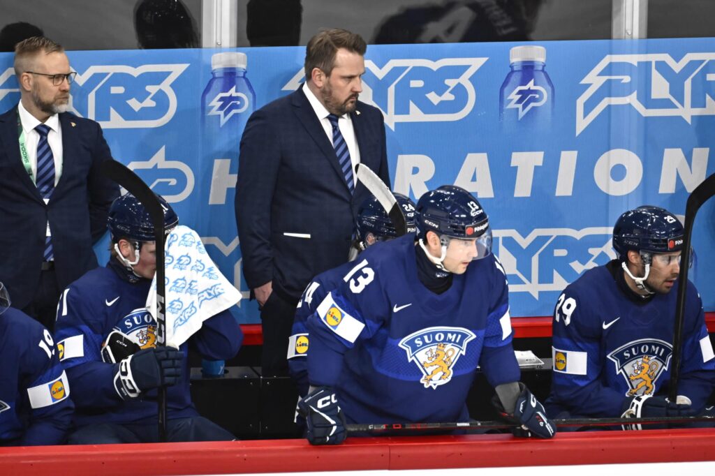 LeijonaUutiset Tukholmassa: Suomen pakkopullaottelussa ikävää yleisökatoa LeijonaUutiset Tukholmassa: Suomen pakkopullaottelussa ikävää yleisökatoa