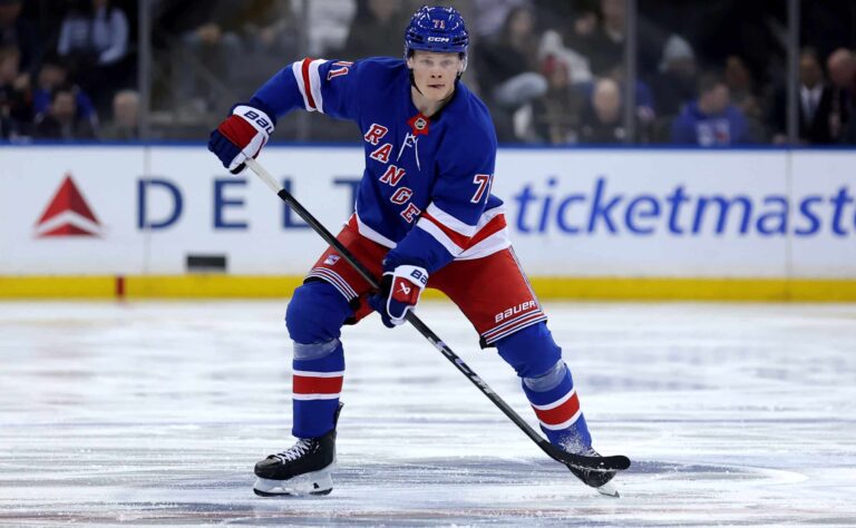 NHL-Leijona odottaa iskun paikkaa – näytöt tiskiin ennen lähtölaukausta