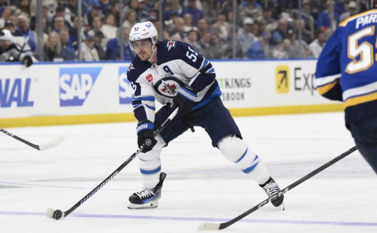 Kanadan olympiatähti sivalsi NHL-historiaa
