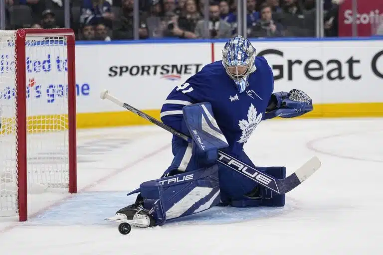 Olympialaisista rannalle jäävä NHL-tähti sai hurjan pahvin