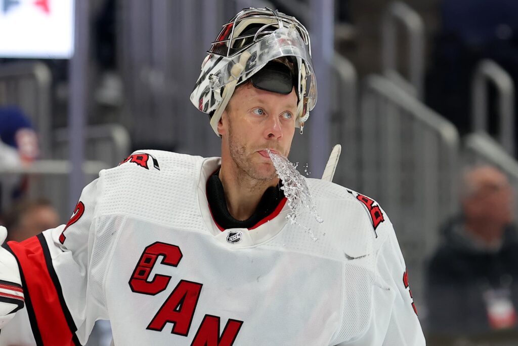 Leijonien entinen ykköstorjuja palaa Liigaan Leijonien entinen ykköstorjuja palaa Liigaan
