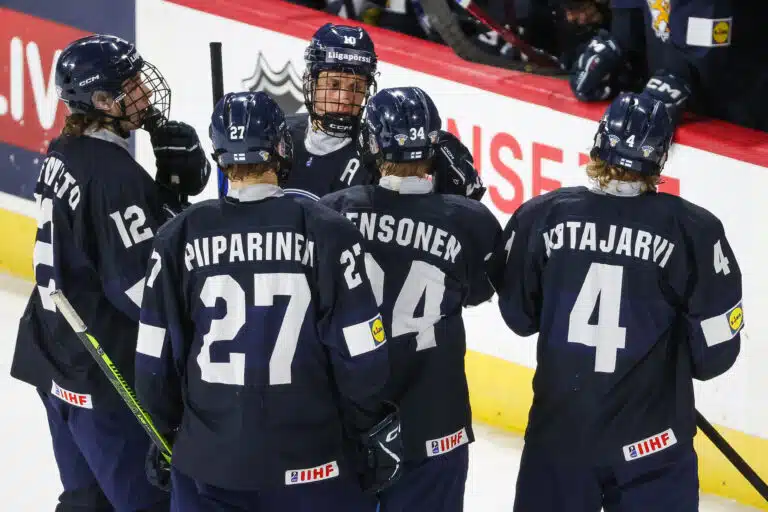 Suomen kokoonpanossa dramaattinen muutos – katso kentät Hlinka Gretzky Cupin kohtalon otteluun