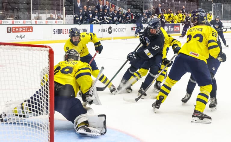 Täystyrmäys Pikkuleijonille – ”Emme saaneet parastamme irti”