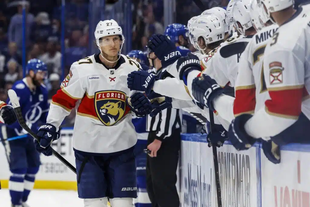 Suomalaiset hurjassa vireessä – Floridalle ensimmäinen kiinnitys