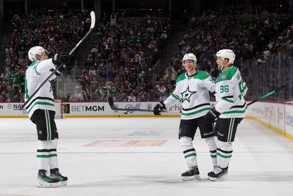 Dallas Stars murskasi Montrealin – suomalaistähdeltä silmiinpistävä reaktio