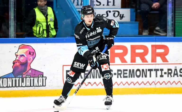 Laukaus kuin hevosenpotku – Liiga-sensaatio saa vihdoin tilaisuuden Leijonissa