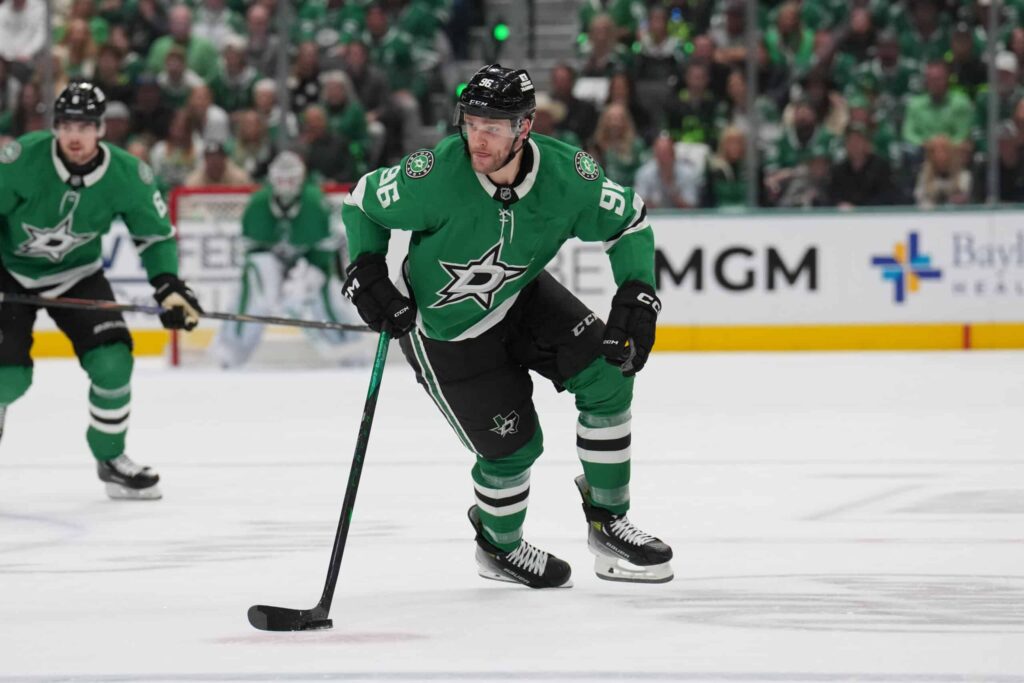 Dallasin Mikko Rantanen päätti nollata - "Ei ole syytä turhautua" Dallasin Mikko Rantanen päätti nollata – ”Ei ole syytä turhautua”