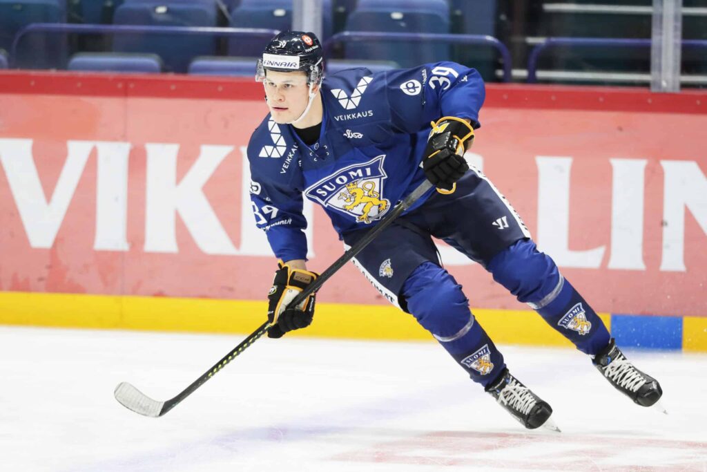 Nyt puhuu Jesse Puljujärven valmentaja Nyt puhuu Jesse Puljujärven valmentaja