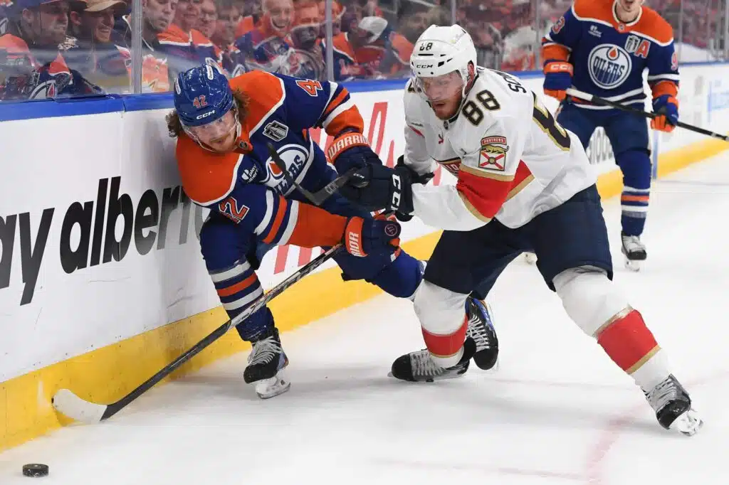 Suomalaiset tehoili – NHL:n Stanley Cup -finaaleissa tehtiin historiaa