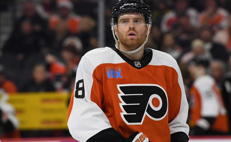 Yhdysvaltain maajoukkuetähdelle jättisopimus NHL:ssä