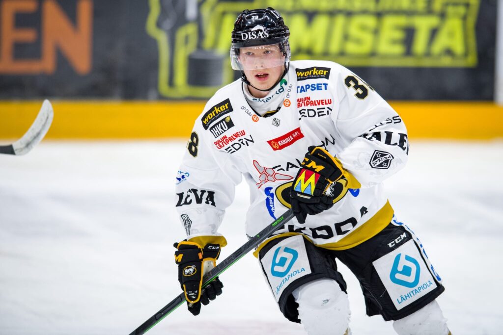 Liiga-jättiläinen rämpii – ”Ei vain nyt herra koettele”