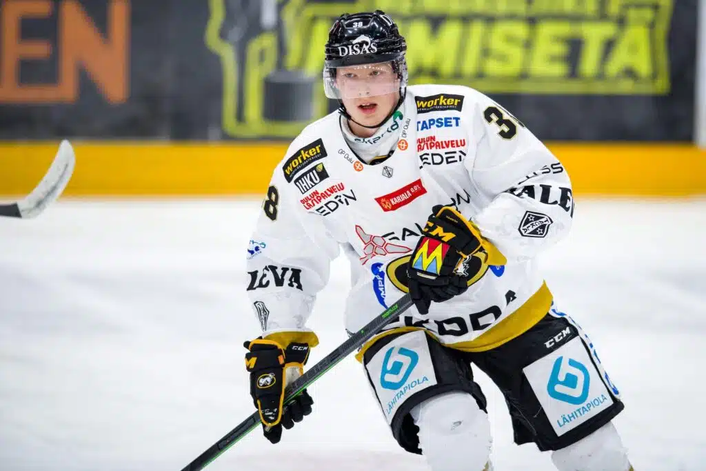 Liiga-jättiläinen rämpii – ”Ei vain nyt herra koettele”